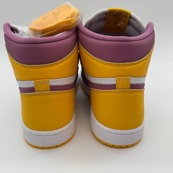 NEW Nike Air Jordan 1 Retro High OG Mens US 9.5 - Picture 4 of 10